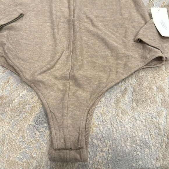 vince Dolman bodysuit size S dove oat color brand new - Picture 3 of 10